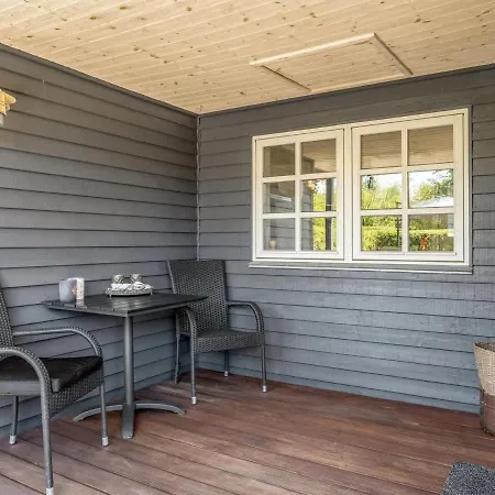 Edele - 800m From The Sea By Interhome