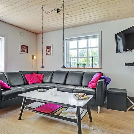 Edele - 800m From The Sea By Interhome * Glesborg