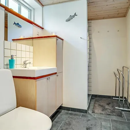 Edele - 800m From The Sea By Interhome *