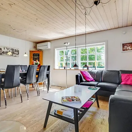 Edele - 800m From The Sea By Interhome * Glesborg