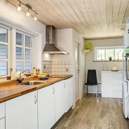 Edele - 800m From The Sea By Interhome Glesborg
